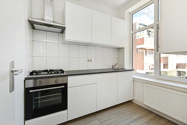 Medium property photo - Velpsestraat 104D, 2573 ST Den Haag